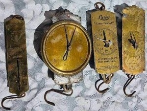 lot 17 image: Vintage Dairy Scales Larro & Chatillon