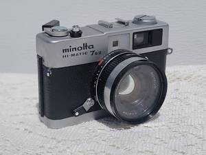 lot 108 image: Vintage Minolta Hi-Matic 7S II Film Camera - 1 1.7, f 40mm