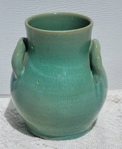 lot 107 image: Vintage Zanesville Fine Ceramic Vase - Sea Green