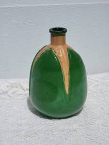 lot 103 image: Vintage Italian Gavioli & Figli Ceramic Liquor Bottle - Green  Tan