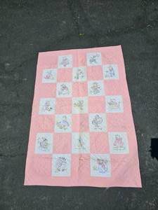 lot 67C image: Woodland Animal Embroidery Nursery Banket (Pink)