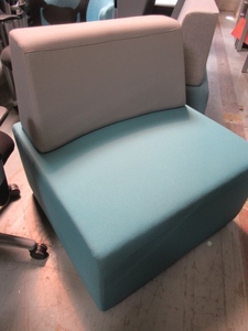 STEELCASE CUBE STYLE LOUNGE FURNITURE