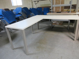 HERMAN MILLER L SHAPED WORK STATION