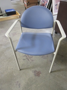 KI, VERSA, STACKABLE CHAIRS WITH ARMS