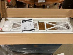lot 10 image: Homcom Entryway Table with Shelf