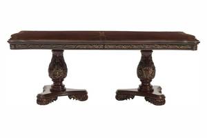 lot 21 image: Large Elegant Oak Dining Table