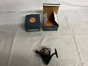 lot 60 image: 2 NS PS4000 Performance Series Spinning Reel
