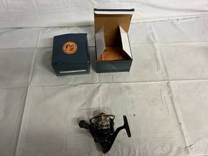 lot 61 image: 2 NS PS4000 Performance Series Spinning Reel