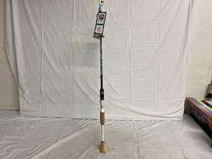 lot 104 image: ProFishiency Elite Pro Series Camo Casting Rod - 72 H