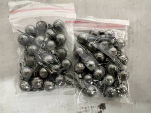 lot 108 image: 40ct of 3.5g Fishing Weights