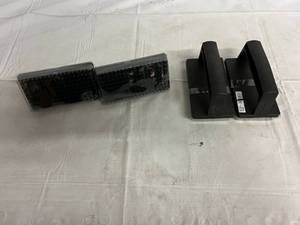 lot 133 image: 4 Black Grill Cleaning Brushes