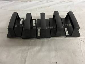 lot 134 image: 5 Black Grill Cleaning Brushes