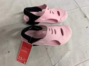 lot 186 image: Nike Sunray Protect 3 Pink Foam Shoes - Size 13c