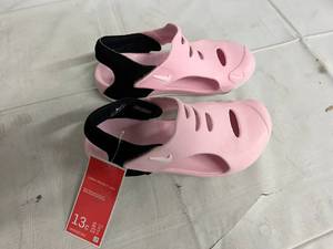 lot 187 image: Nike Sunray Protect 3 Pink Foam Shoes - Size 13c