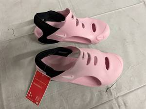 lot 189 image: Nike Sunray Protect 3 Pink Foam Shoes - Size 1Y