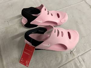 lot 192 image: Nike Sunray Protect 3 Pink Foam Shoes - Size 1Y