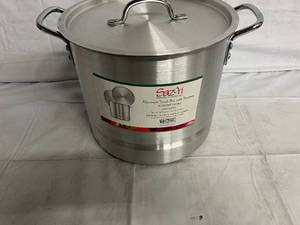 lot 285 image: Sazon 16 Quart Aluminum Stock Pot with Steamer