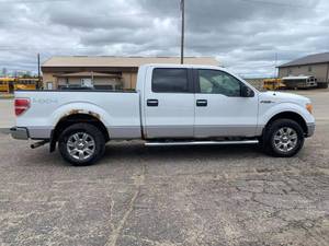 2010 Ford F150 SuperCrew Cab XLT Pickup 4D 5 12 ft