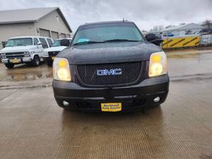2011 GMC Yukon XL 1500 Denali Sport Utility 4D