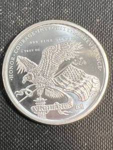 1 TROY OZ .999 FINE SILVER DONALD TRUMP ROUND