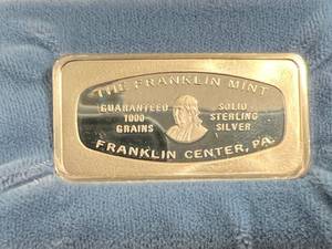 2.39 OZ OF STERLING SILVER FRANKLIN MINT BAR