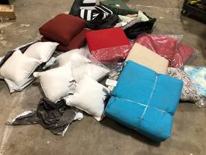 Lot of Assorted Throw Pillows Various Models and Conditions Customer Returns See Pictures