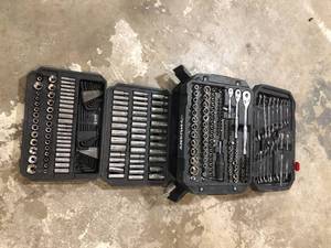 Husky Mechanics Tool Set (290-Piece)    Customer Returns See Pictures