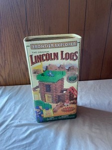 lot 122 image: Lot of Lincoln logs...