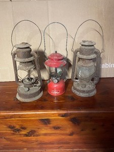 lot 16 image: 3 Vintage lanterns...