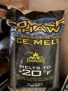 lot 22 image: 50 lbs ice melt...