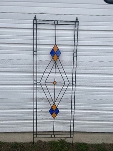 lot 39 image: Trellis 6 long with stained glass...