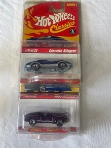 lot 72 image: 2 Classic Hot Wheels...