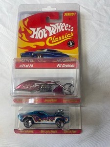lot 74 image: 2 Classic Hot Wheels...