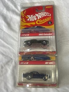 lot 75 image: 2 Classic Hot Wheels...