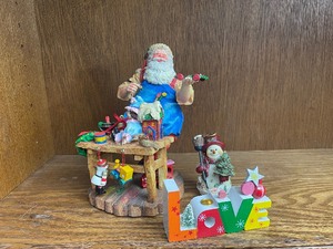 lot 119 image: Santas workshop...