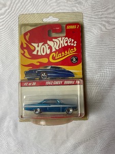 lot 127 image: Classic bubble top Hot Wheel...