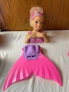 lot 161 image: Barbie and flippers...