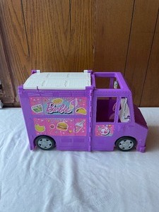 lot 167 image: Barbie food truck...
