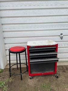 lot 182 image: Tool box and contents...