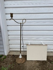 lot 195 image: Shelf and lamp...