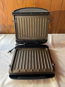 lot 221 image: George Foreman grill...
