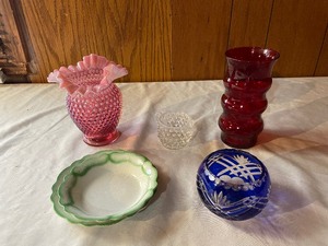 lot 225 image: Glassware...