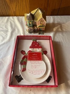 lot 247 image: Cheese set...