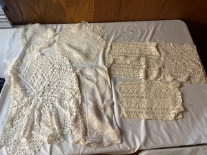 lot 268 image: Doilies...