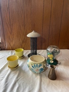 lot 286 image: Planter, vase and bird feeder...