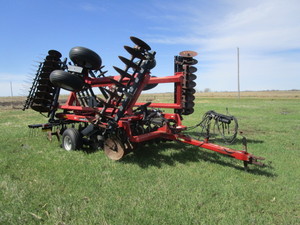 Case IH RMX340 22 Disc w3 Bar Harrow