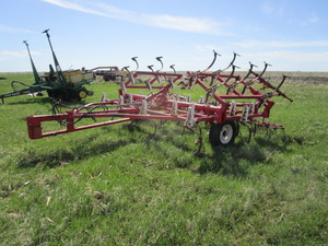 Wil-Rich 2500 21 Chisel Plow w3 Bar Harrow