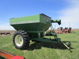 Unverferth 4500 Grain Cart