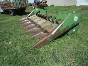 John Deere 643 Corn Head 6 Row 30