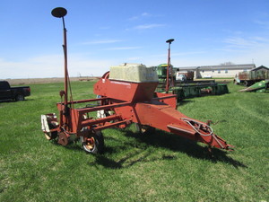 IH 400 Planter 4 Row 36